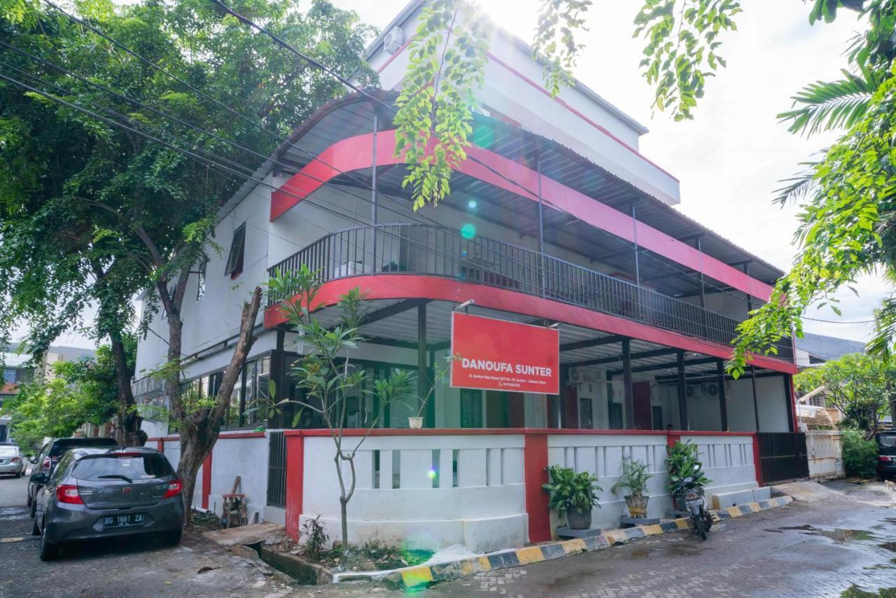 Reddoorz Plus Near Itc Cempaka Mas 2 Jakarta Exterior foto
