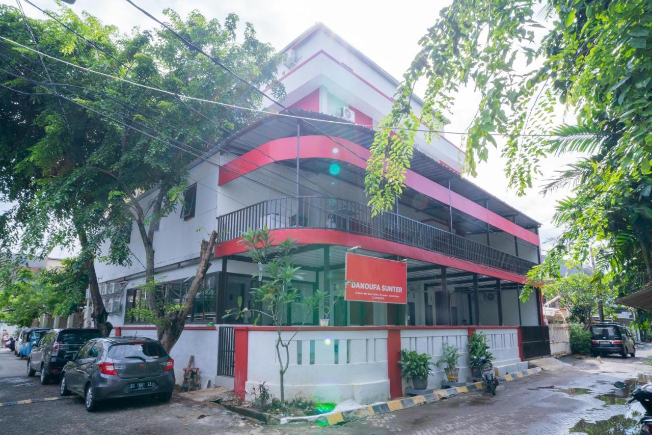 Reddoorz Plus Near Itc Cempaka Mas 2 Jakarta Exterior foto