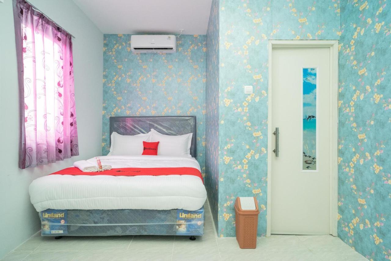 Reddoorz Plus Near Itc Cempaka Mas 2 Jakarta Exterior foto